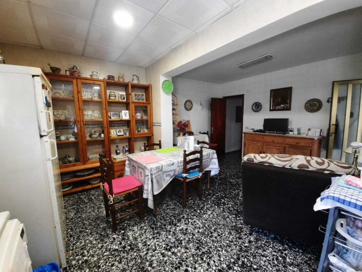 Se vende Villa - Chalet de 4 dormitorios en Costa Blanca, Alicante, España