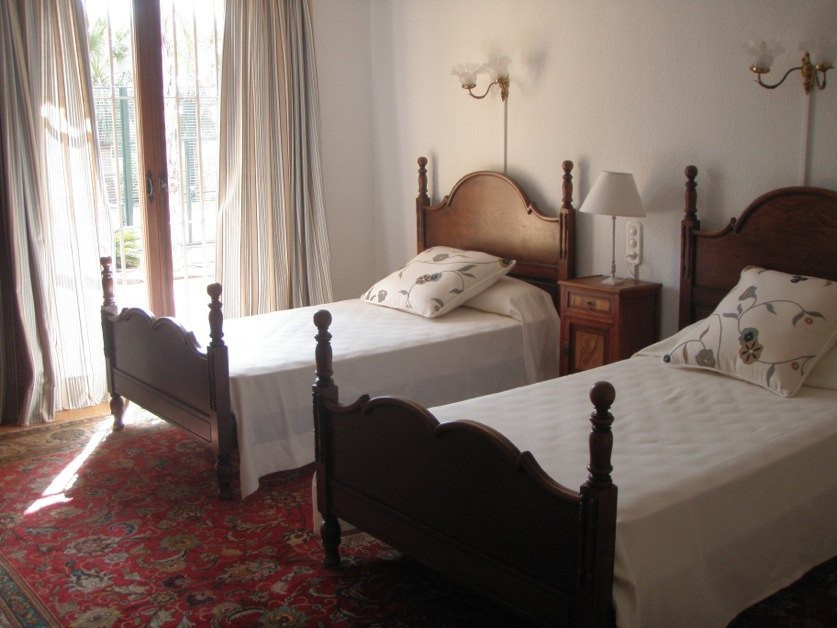 7 Bed Townhouse for sale in Altea Costa Blanca, Alicante, Spain