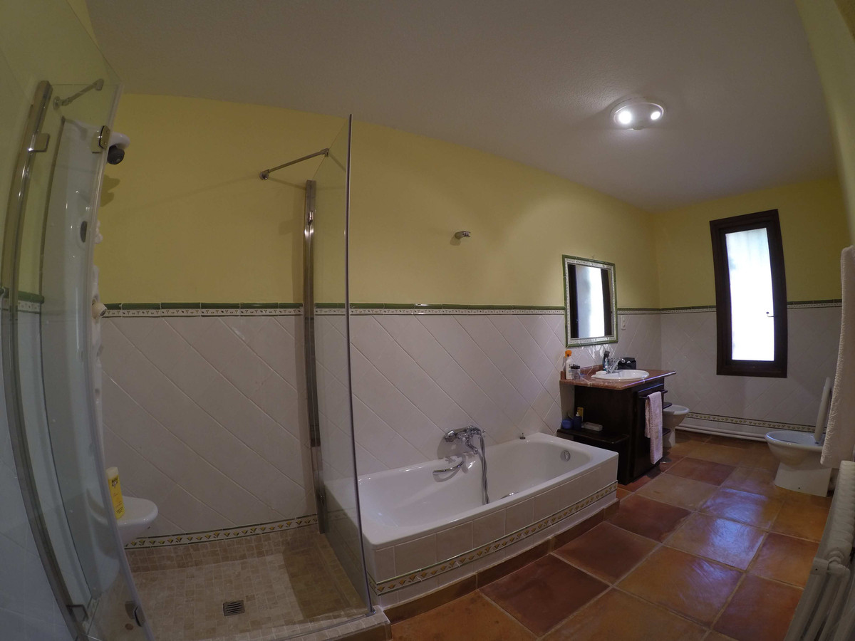 7 Bed Townhouse for sale in Altea Costa Blanca, Alicante, Spain