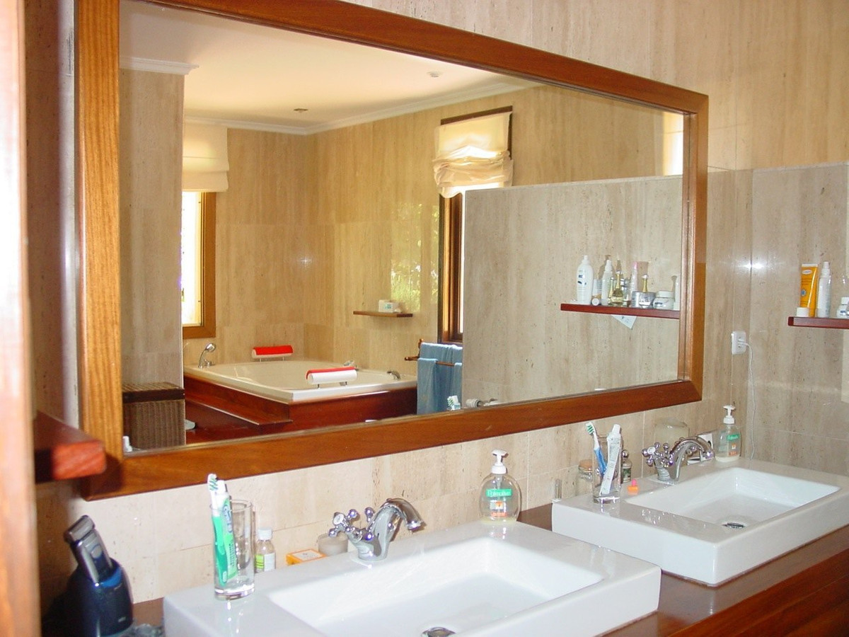 7 Bed Townhouse for sale in Altea Costa Blanca, Alicante, Spain