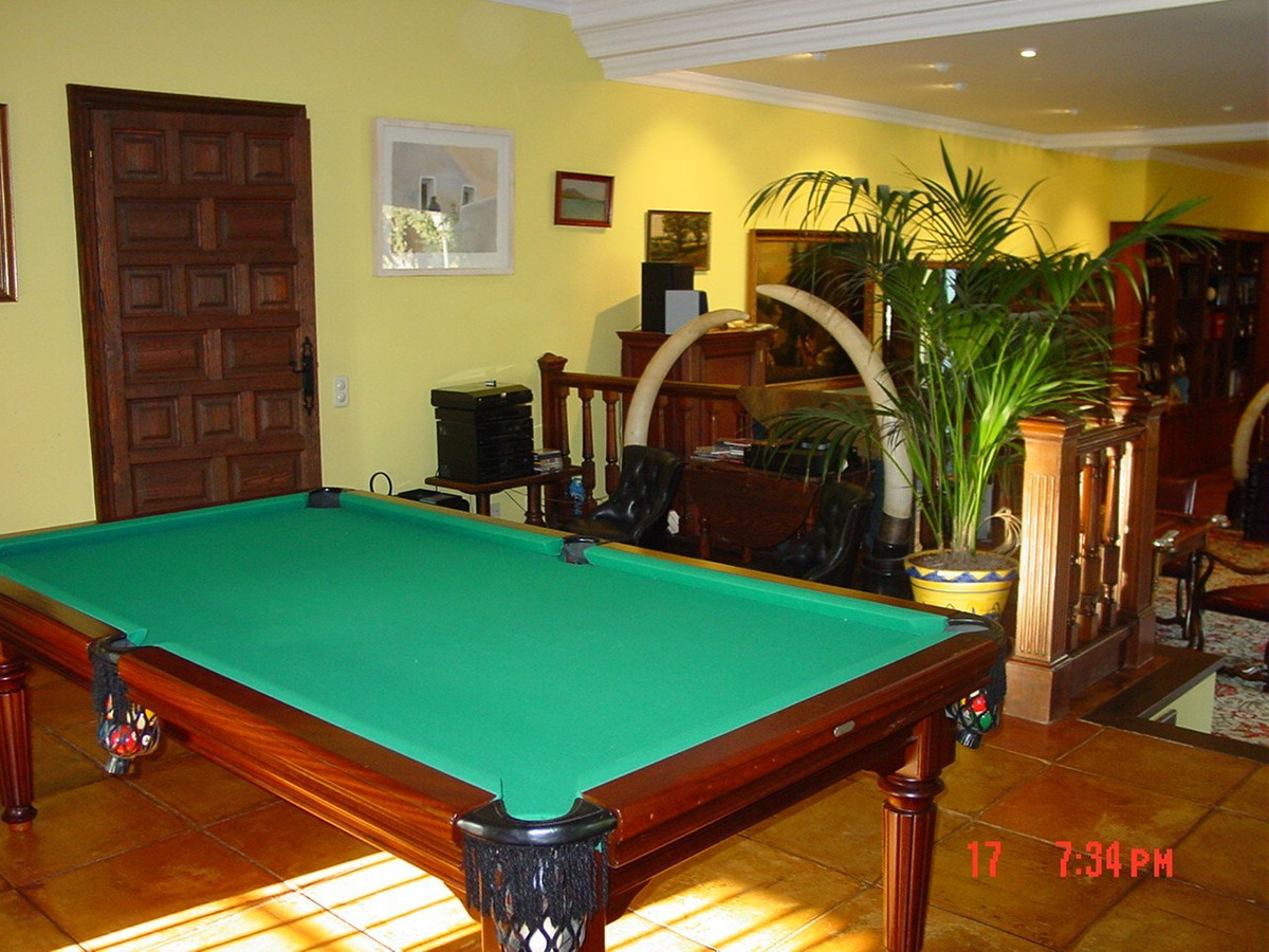 7 Bed Townhouse for sale in Altea Costa Blanca, Alicante, Spain