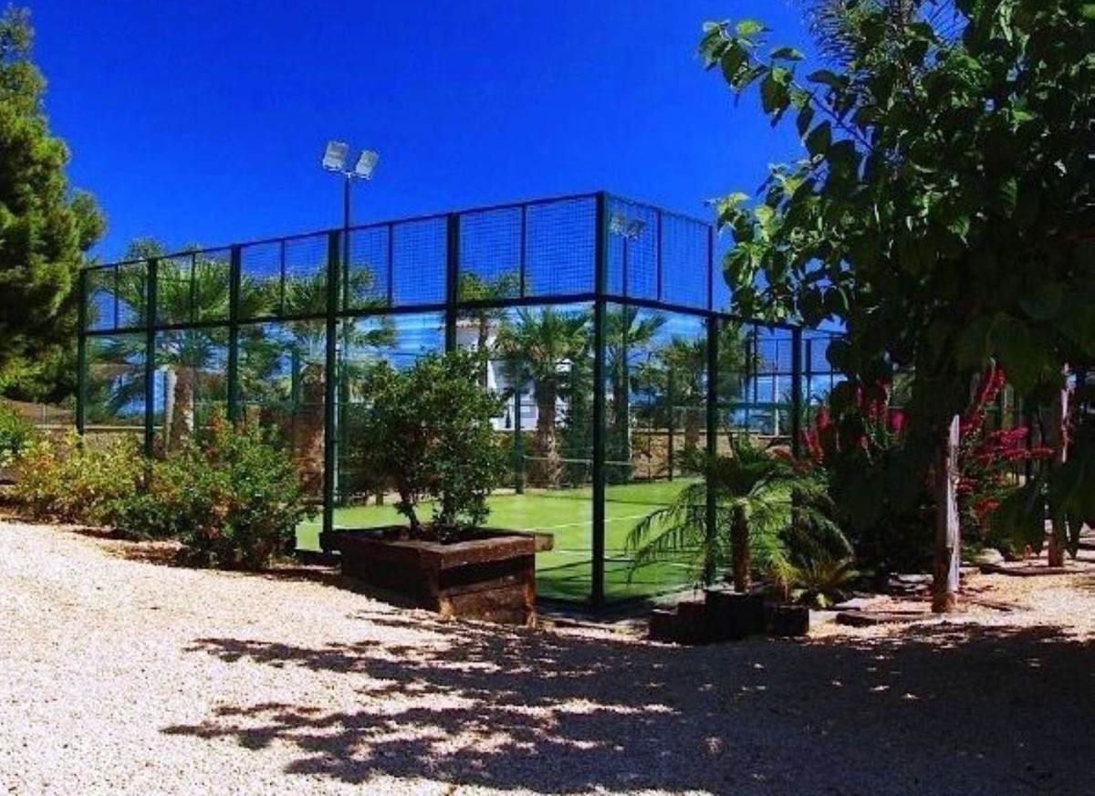 7 Bed Townhouse for sale in Altea Costa Blanca, Alicante, Spain