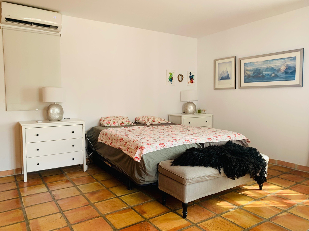9 Bed Townhouse for sale in Lalfás Del Pi Costa Blanca, Alicante, Spain
