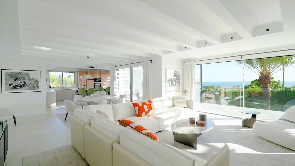 Se vende Villa - Chalet de 5 dormitorios en Costa Del Sol, Málaga, España
