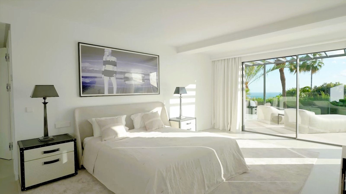 Se vende Villa - Chalet de 5 dormitorios en Costa Del Sol, Málaga, España