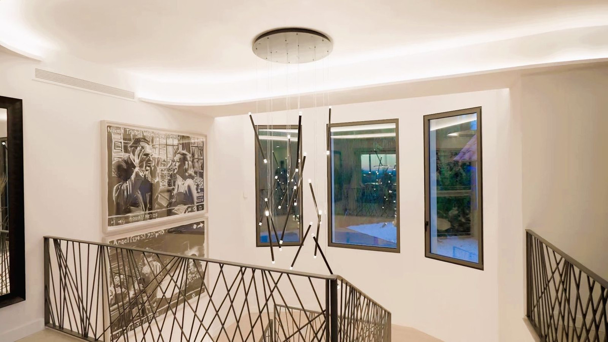 Se vende Villa - Chalet de 5 dormitorios en Costa Del Sol, Málaga, España