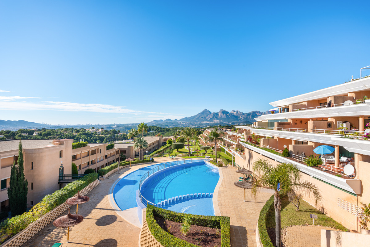 Se vende Apartamento Planta Media de 2 dormitorios en Costa Blanca, Alicante, España
