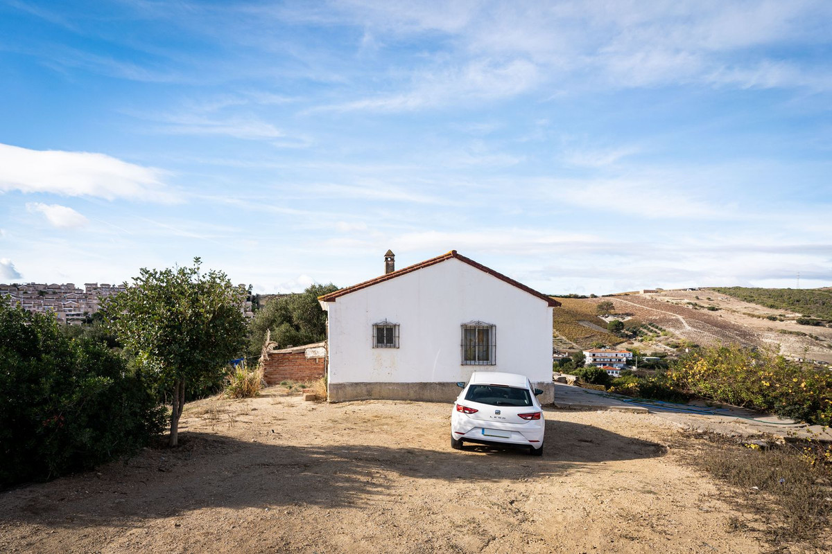 2 Bed Townhouse for sale in Manilva Costa Del Sol, Málaga, Spain