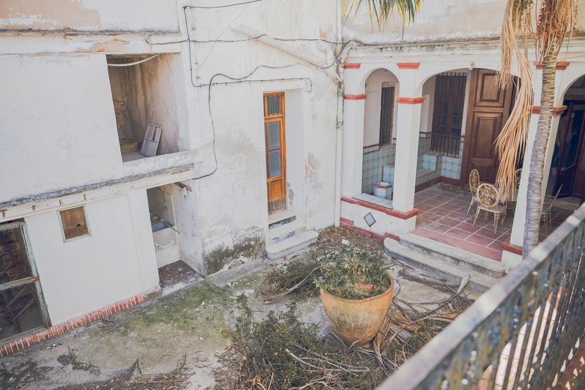 Se vende Villa - Chalet de 9 dormitorios en Costa Blanca, Alicante, España