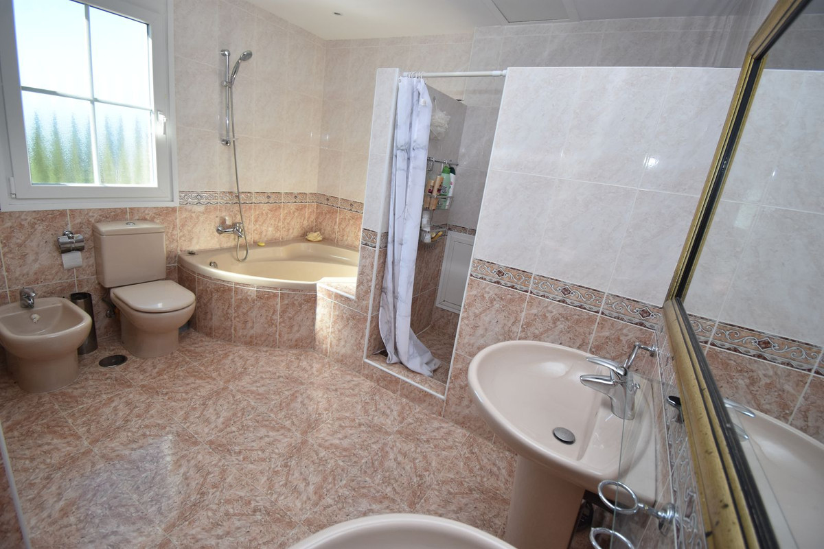 4 Bed Townhouse for sale in Mijas Costa Del Sol, Málaga, Spain
