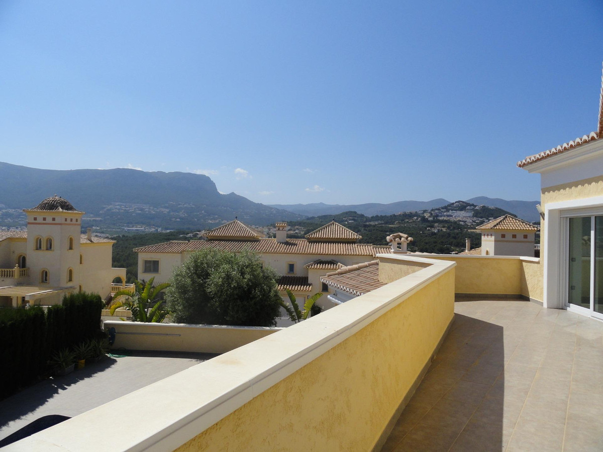 3 Bed Townhouse for sale in Calpe Costa Blanca, Alicante, Spain