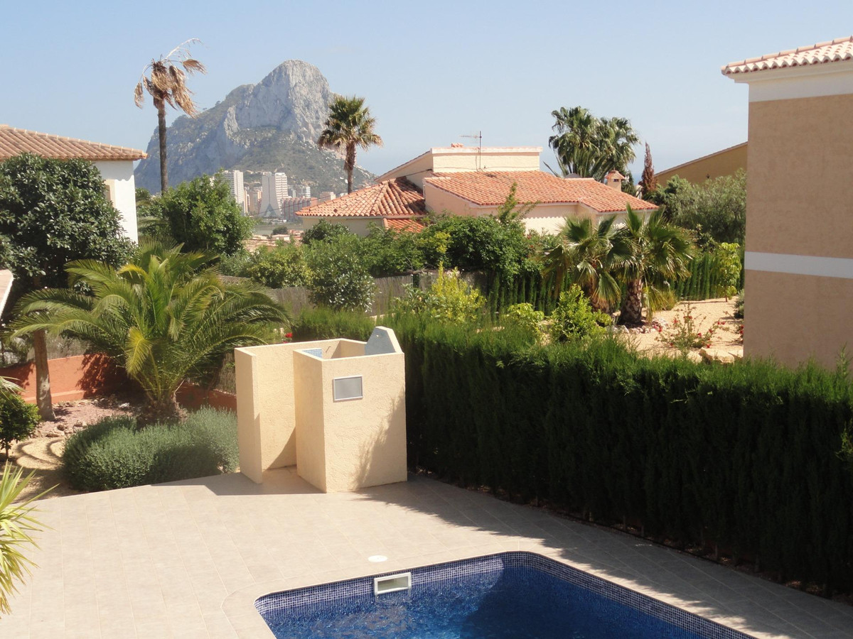 3 Bed Townhouse for sale in Calpe Costa Blanca, Alicante, Spain