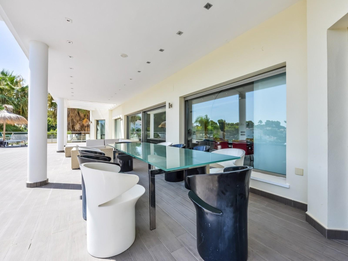 Se vende Villa - Chalet de 5 dormitorios en Costa Blanca, Alicante, España