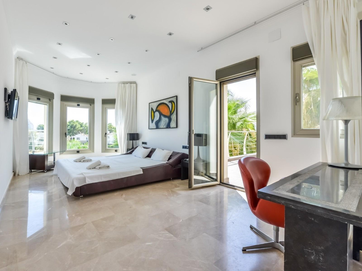 Se vende Villa - Chalet de 5 dormitorios en Costa Blanca, Alicante, España