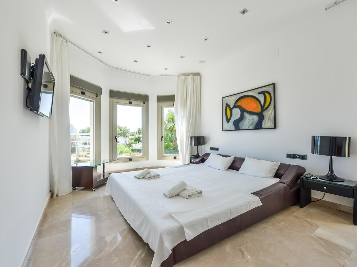 Se vende Villa - Chalet de 5 dormitorios en Costa Blanca, Alicante, España
