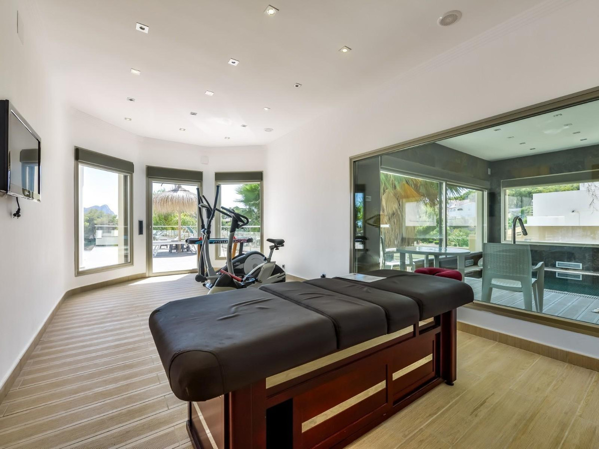 Se vende Villa - Chalet de 5 dormitorios en Costa Blanca, Alicante, España
