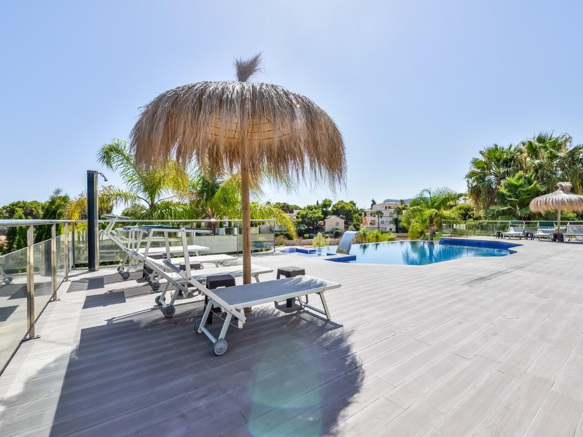 Se vende Villa - Chalet de 5 dormitorios en Costa Blanca, Alicante, España