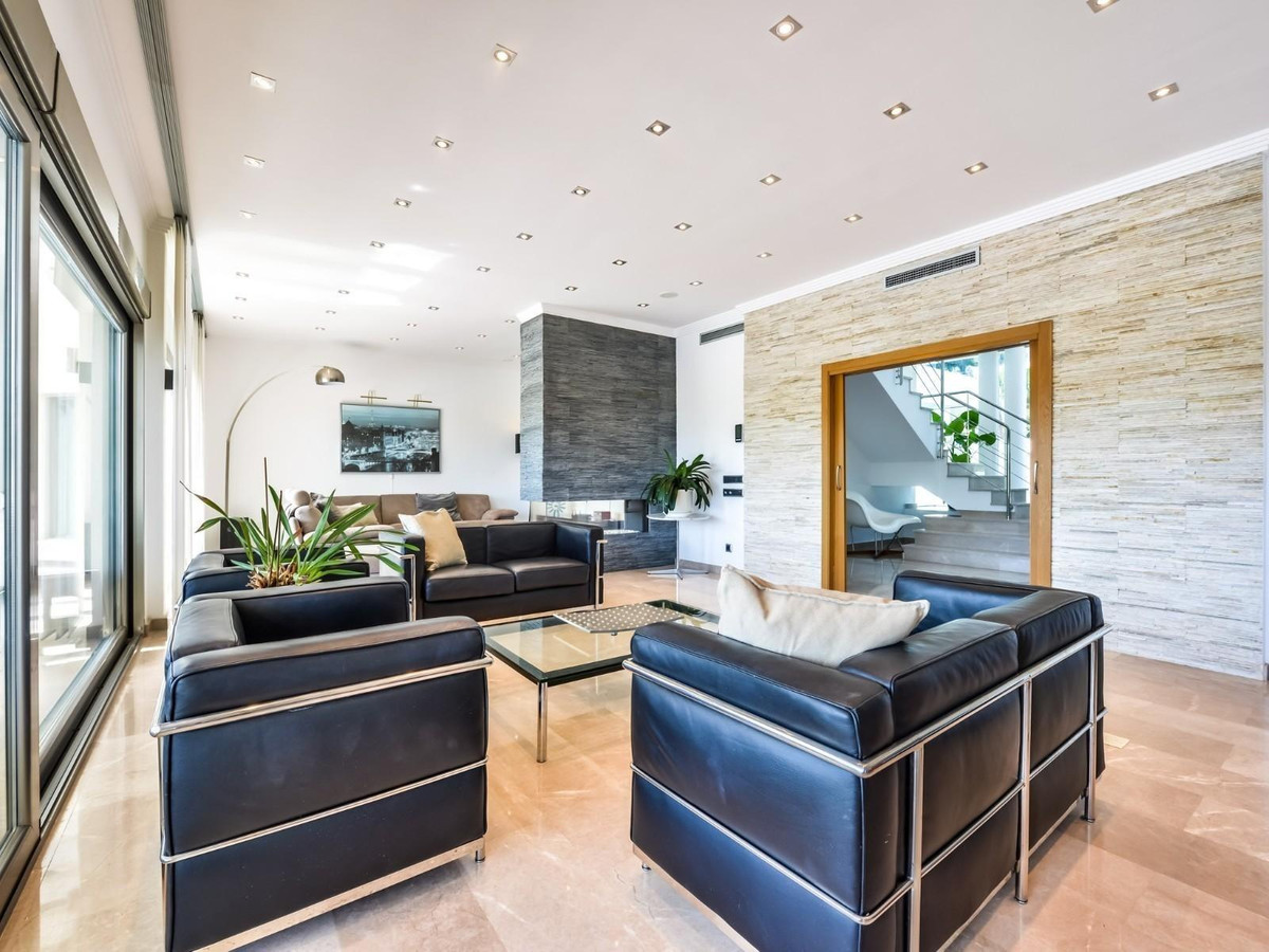 Se vende Villa - Chalet de 5 dormitorios en Costa Blanca, Alicante, España