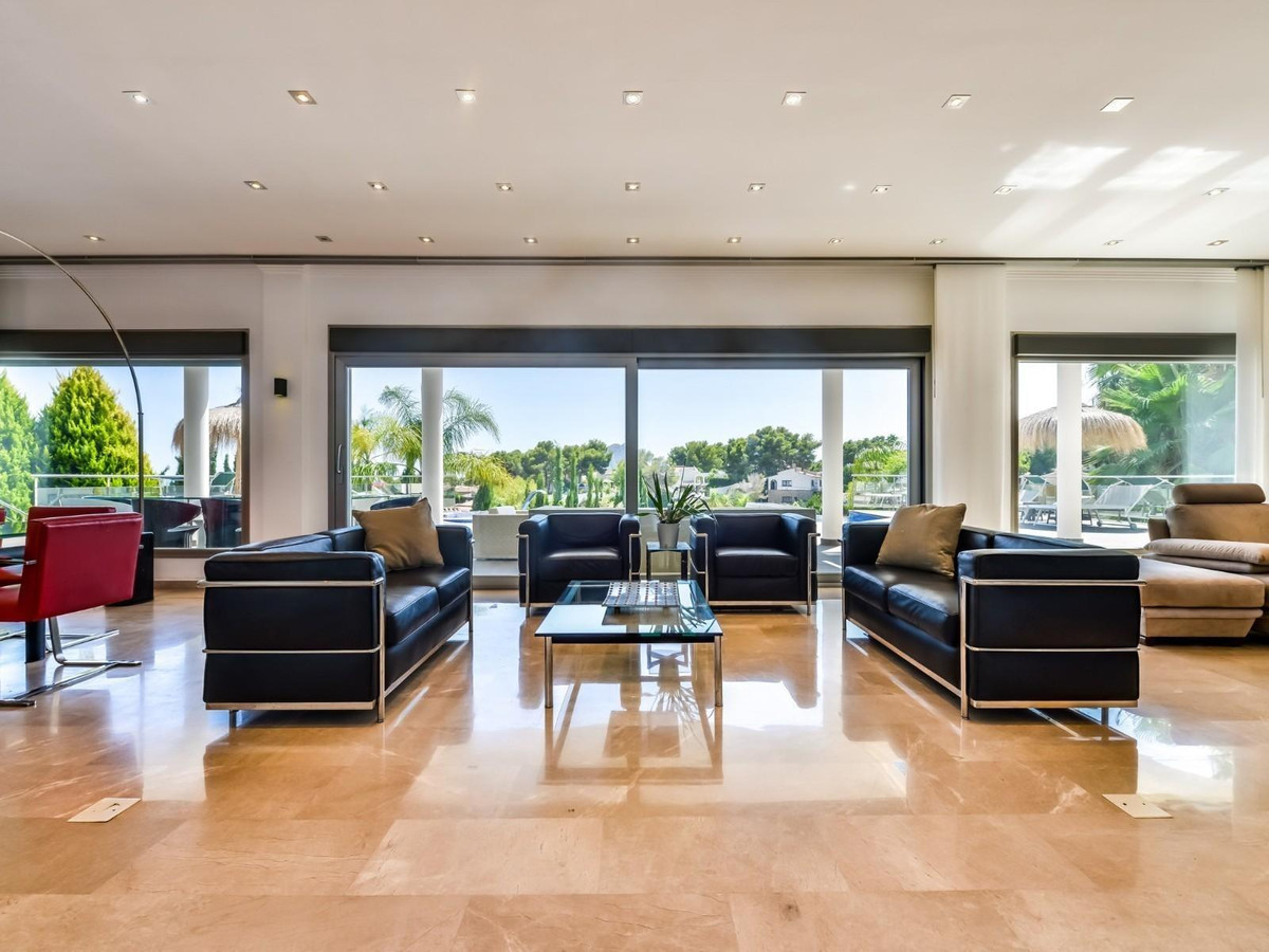 Se vende Villa - Chalet de 5 dormitorios en Costa Blanca, Alicante, España