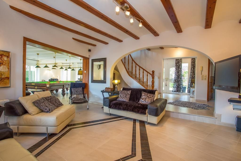 4 Bed Townhouse for sale in Calpe Costa Blanca, Alicante, Spain