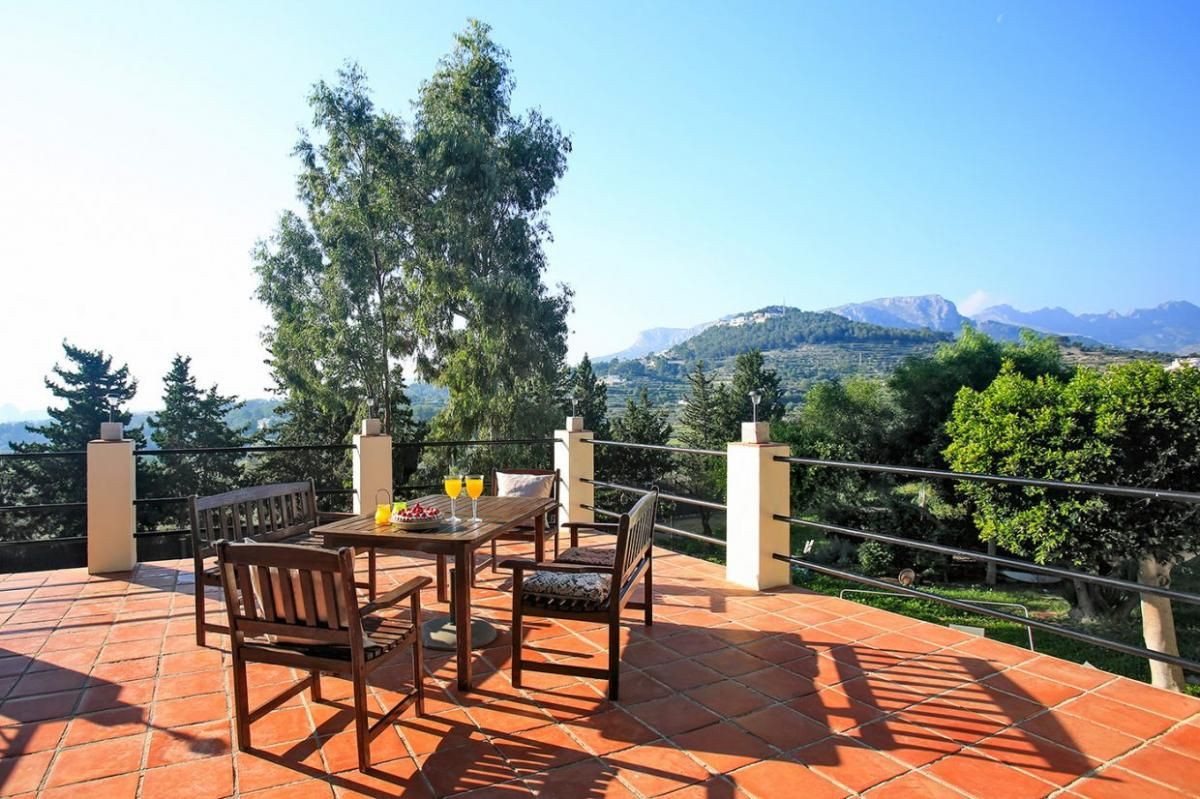 4 Bed Townhouse for sale in Calpe Costa Blanca, Alicante, Spain