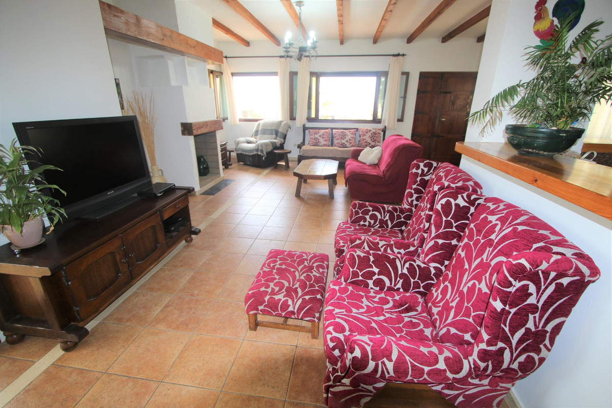 Se vende Villa - Chalet de 4 dormitorios en Costa Blanca, Alicante, España