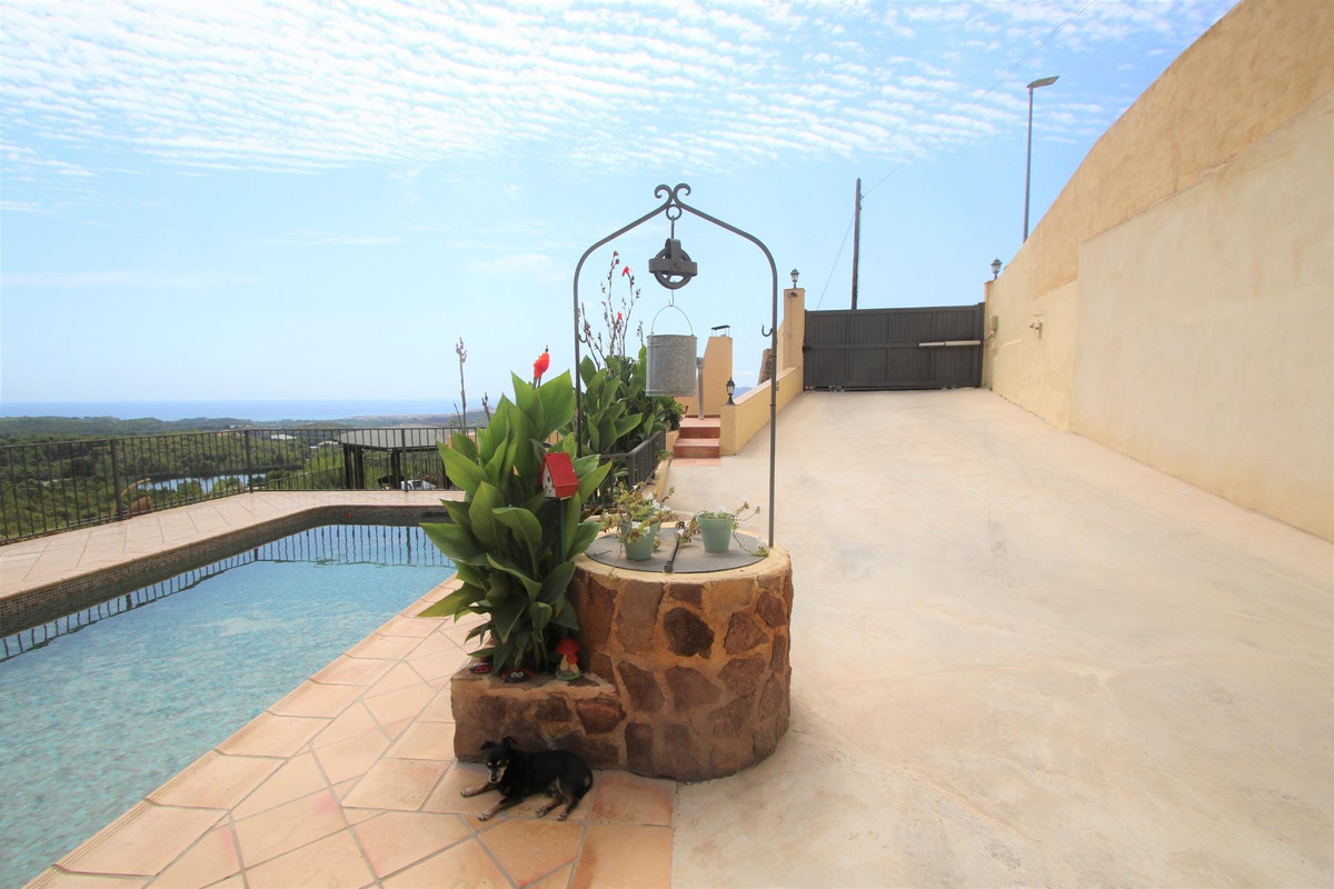 Se vende Villa - Chalet de 4 dormitorios en Costa Blanca, Alicante, España