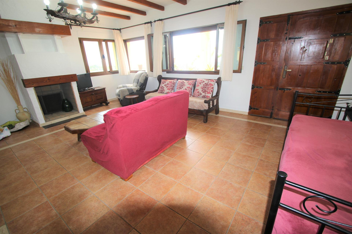Se vende Villa - Chalet de 4 dormitorios en Costa Blanca, Alicante, España
