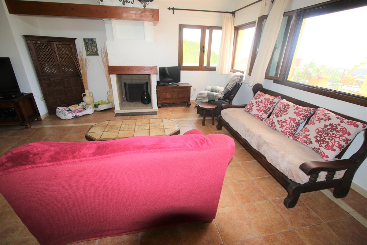 Se vende Villa - Chalet de 4 dormitorios en Costa Blanca, Alicante, España