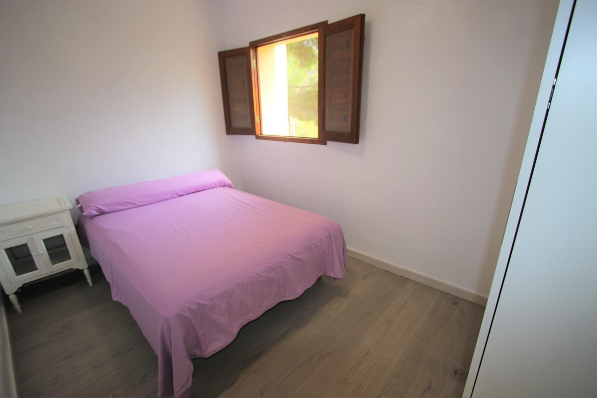 Se vende Villa - Chalet de 4 dormitorios en Costa Blanca, Alicante, España