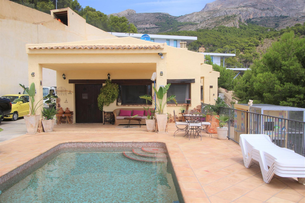Se vende Villa - Chalet de 4 dormitorios en Costa Blanca, Alicante, España