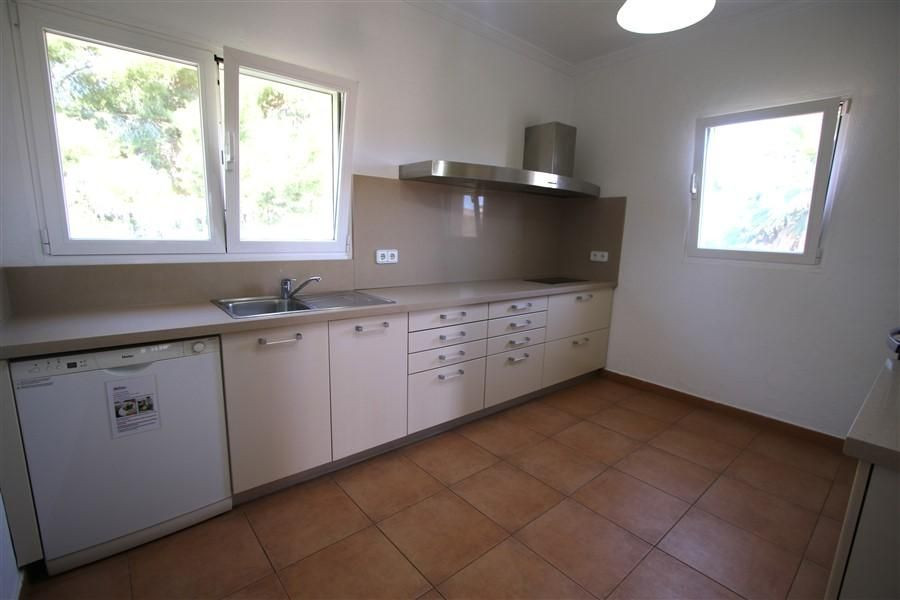 12 Bed Townhouse for sale in Calpe Costa Blanca, Alicante, Spain