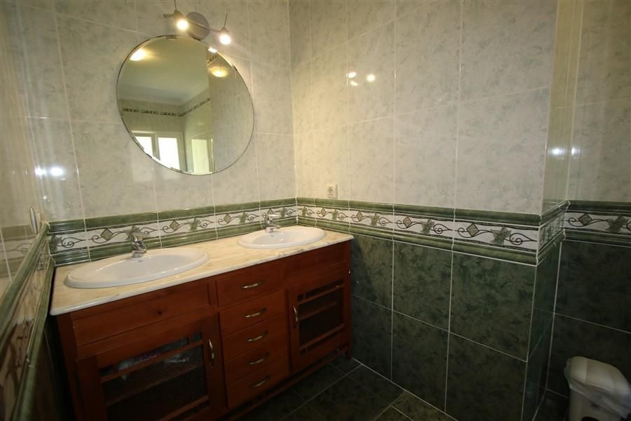 12 Bed Townhouse for sale in Calpe Costa Blanca, Alicante, Spain