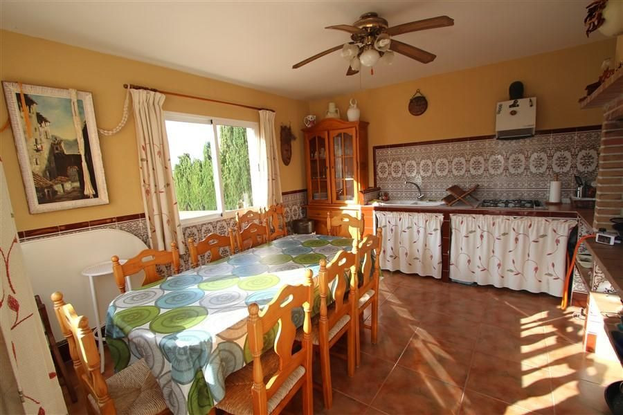 Se vende Villa - Chalet de 5 dormitorios en Costa Blanca, Alicante, España