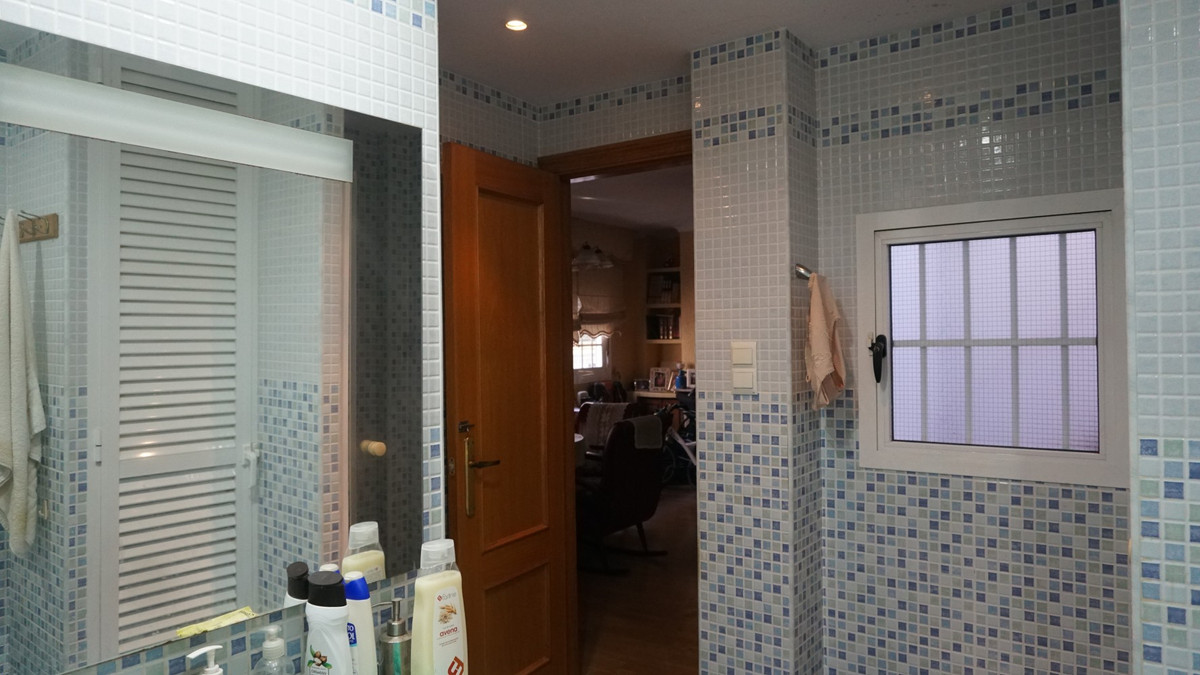 Se vende Pareada de 4 dormitorios en Costa Del Sol East, Málaga, España