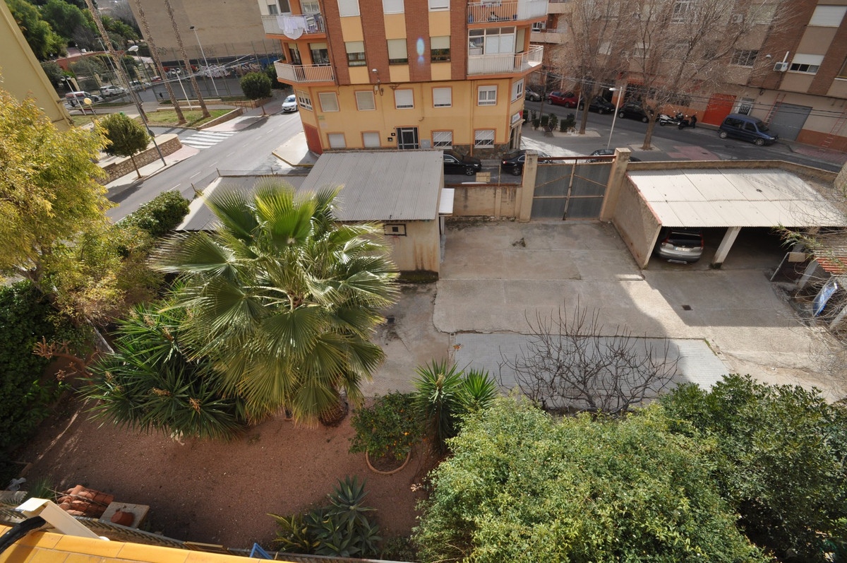 12 Bed Townhouse for sale in Petrer Costa Blanca, Alicante, Spain