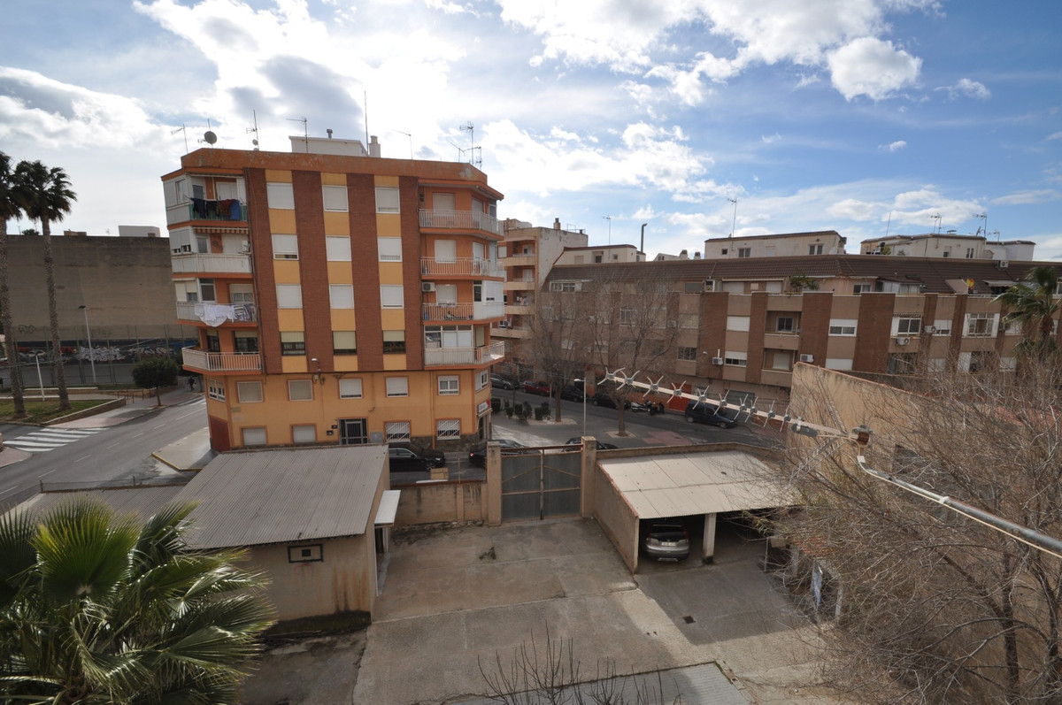 12 Bed Townhouse for sale in Petrer Costa Blanca, Alicante, Spain