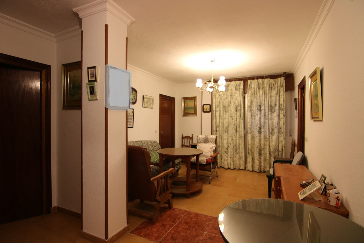 Se vende Apartamento Planta Media de 5 dormitorios en Costa Del Sol, Málaga, España
