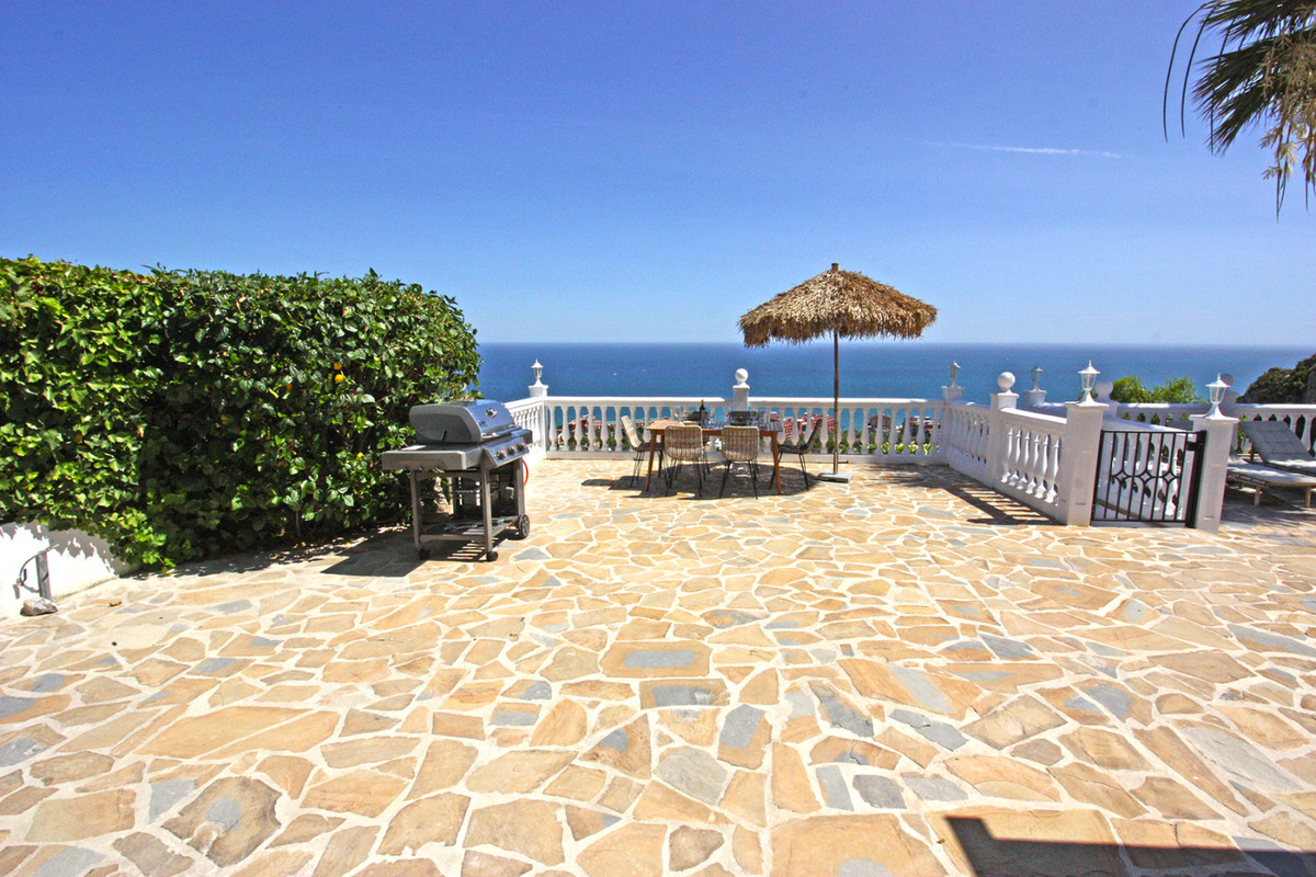 Se vende Villa - Chalet de 4 dormitorios en Costa Del Sol, Málaga, España