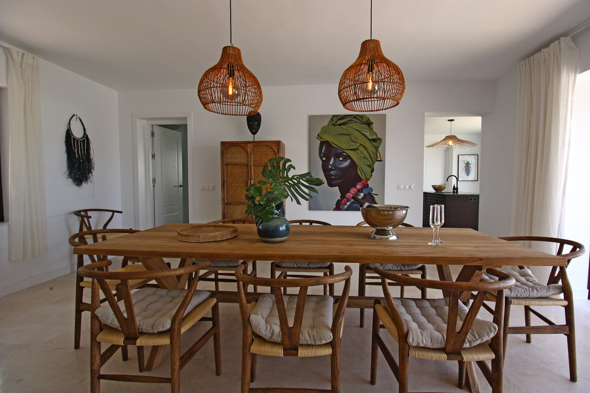Se vende Villa - Chalet de 4 dormitorios en Costa Del Sol, Málaga, España