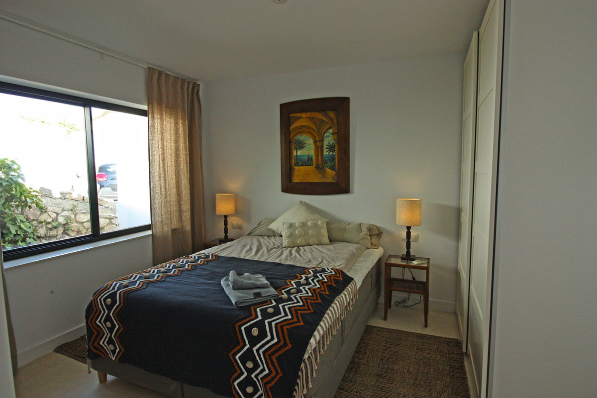 Se vende Villa - Chalet de 4 dormitorios en Costa Del Sol, Málaga, España