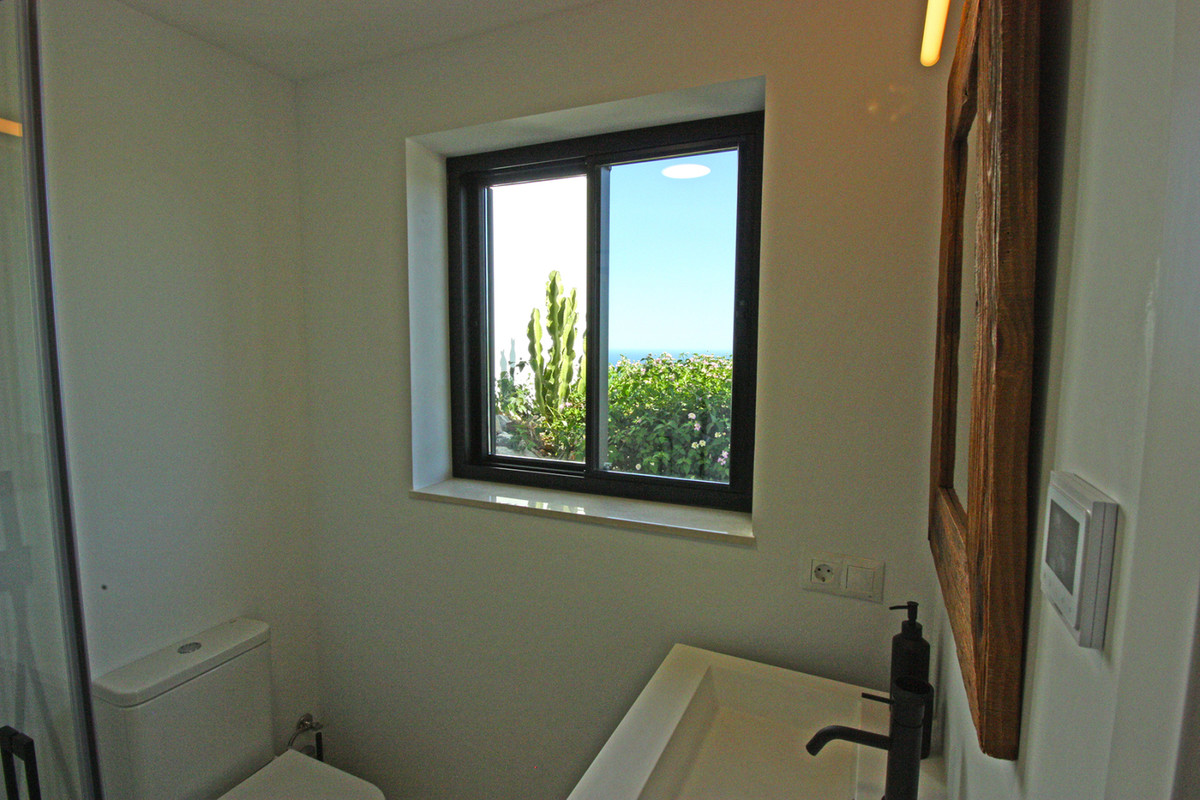 Se vende Villa - Chalet de 4 dormitorios en Costa Del Sol, Málaga, España
