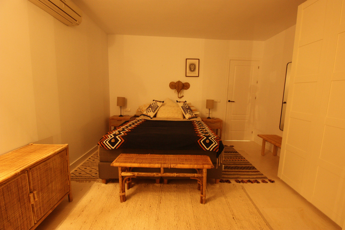 Se vende Villa - Chalet de 4 dormitorios en Costa Del Sol, Málaga, España
