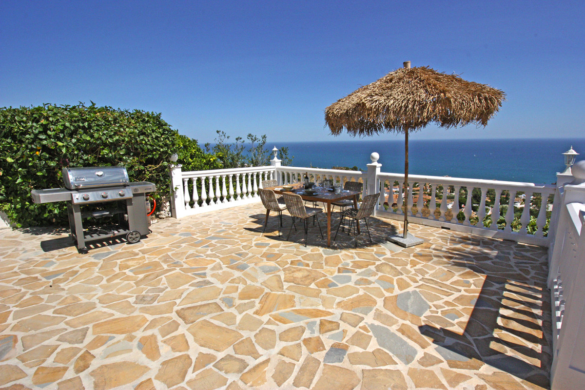 Se vende Villa - Chalet de 4 dormitorios en Costa Del Sol, Málaga, España