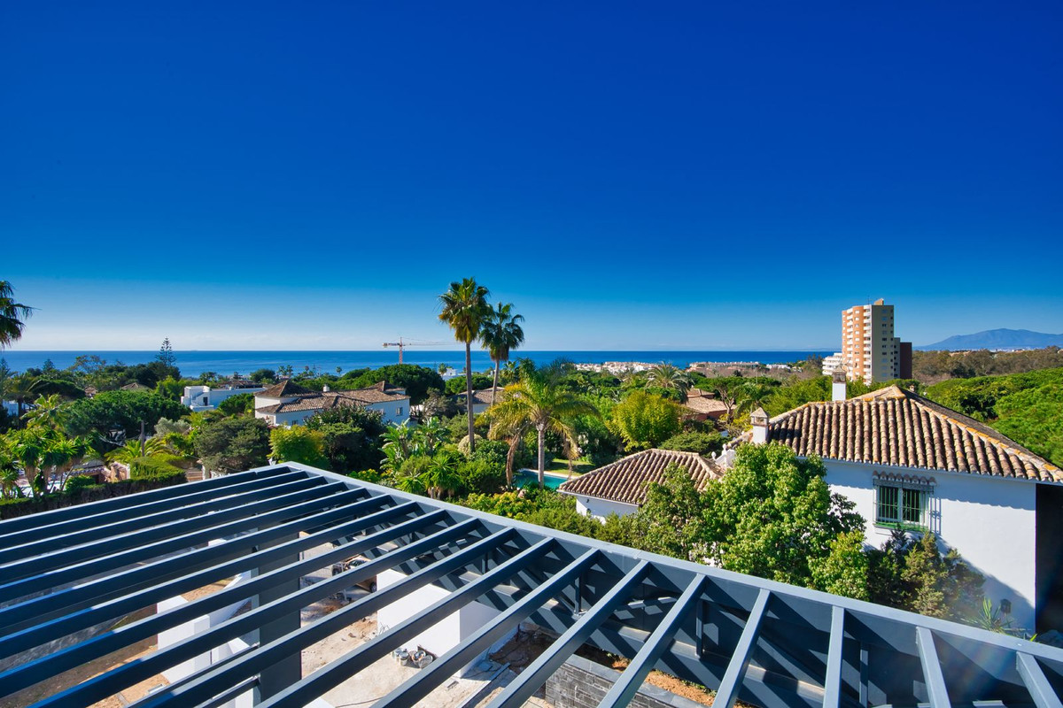 Se vende Villa - Chalet de 6 dormitorios en Costa Del Sol, Málaga, España
