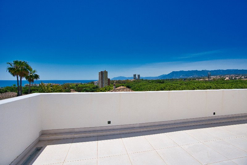 Se vende Villa - Chalet de 6 dormitorios en Costa Del Sol, Málaga, España