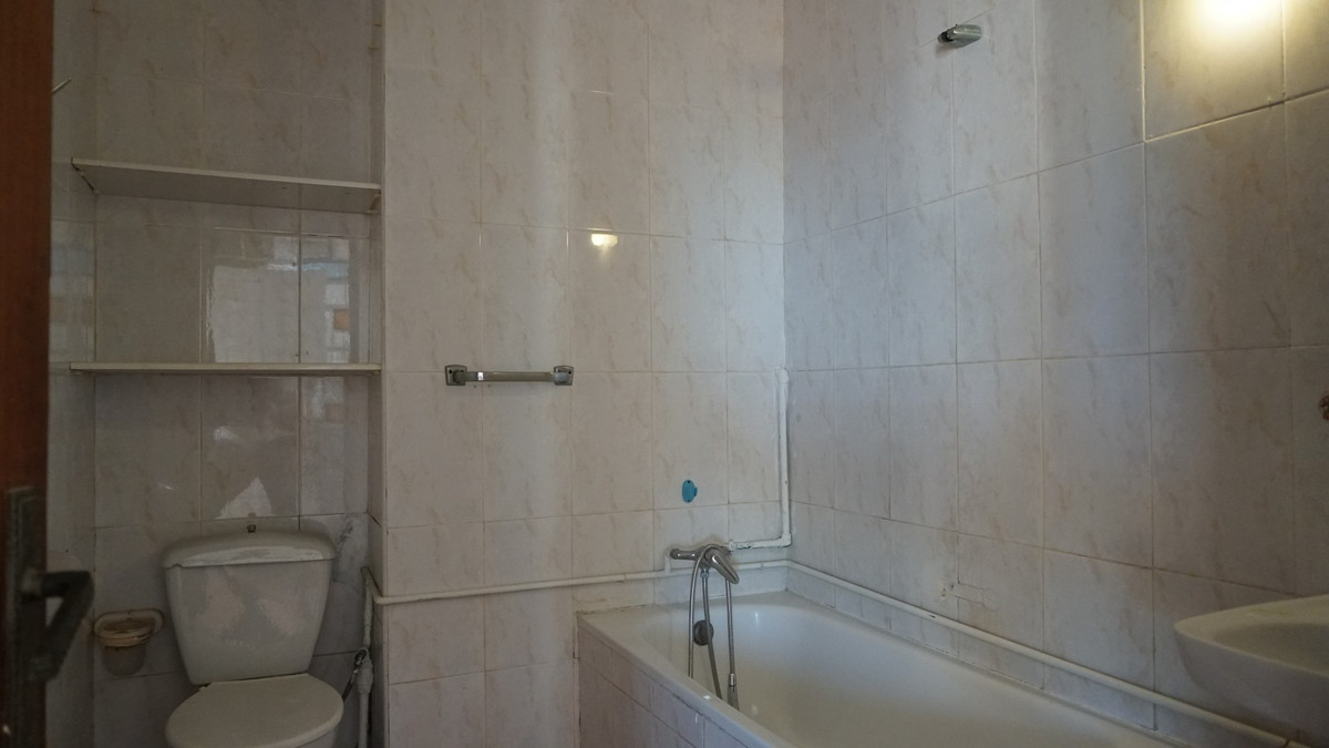 Se vende Villa - Chalet de 10 dormitorios en Costa Del Sol East, Málaga, España