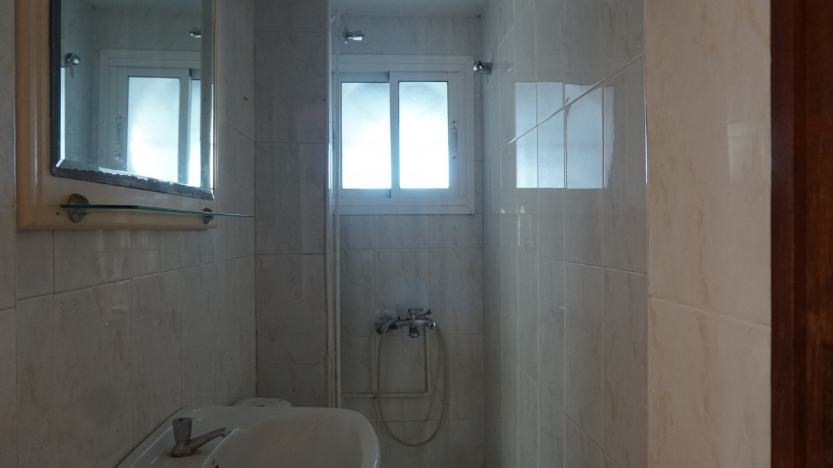 Se vende Villa - Chalet de 10 dormitorios en Costa Del Sol East, Málaga, España