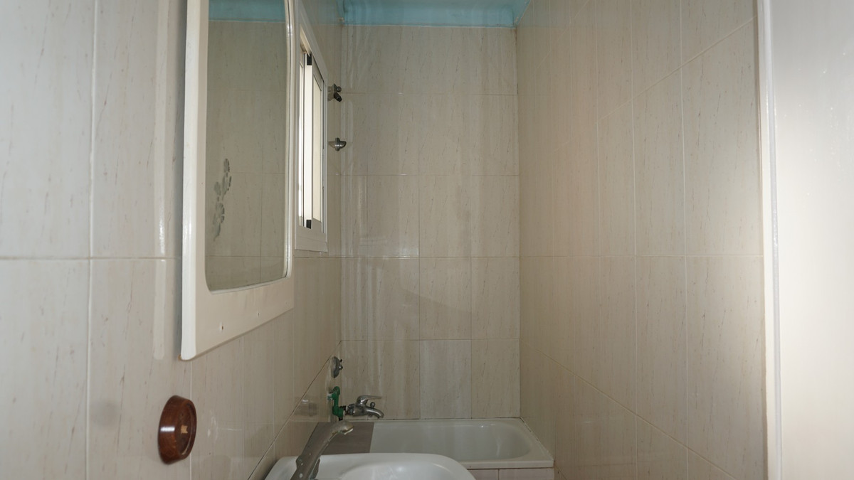 Se vende Villa - Chalet de 10 dormitorios en Costa Del Sol East, Málaga, España