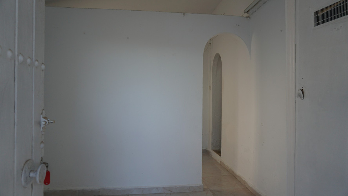 Se vende Villa - Chalet de 10 dormitorios en Costa Del Sol East, Málaga, España